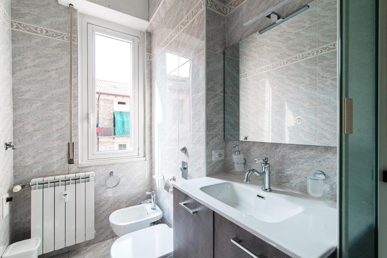 Lovely Suite With Private Parking In 코모 외부 사진
