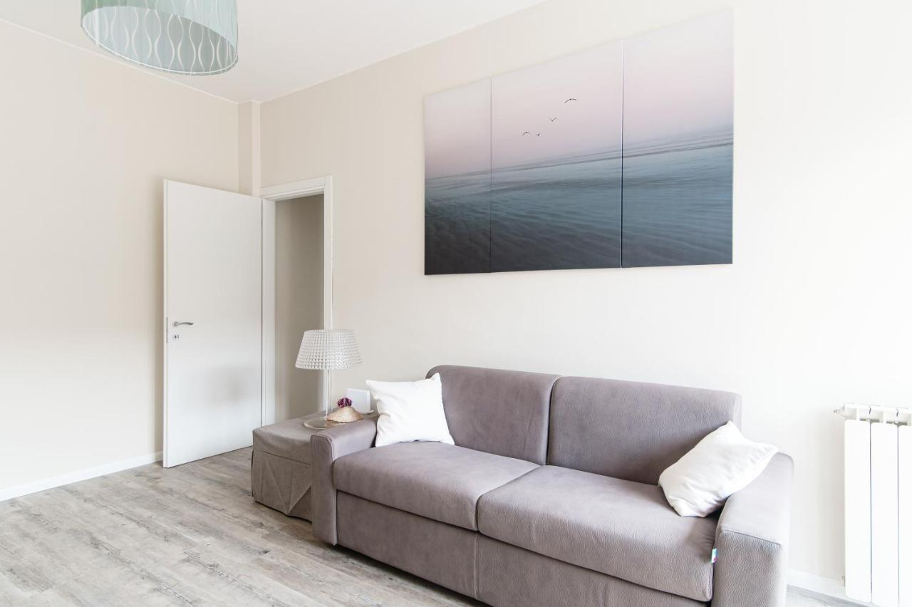 Lovely Suite With Private Parking In 코모 외부 사진